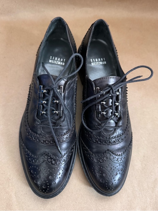 Stuart Weitzman Laddie Wingtip Lug Sole Black Leather Brogues. Size 6 - Picture 2 of 8